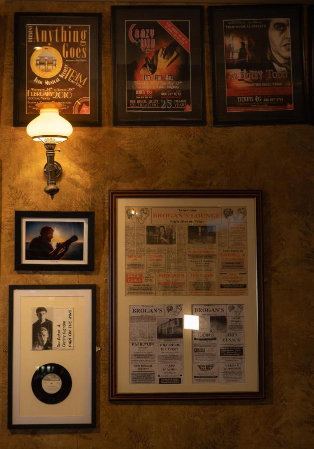טרים Brogans Bar & Hotel מראה חיצוני תמונה